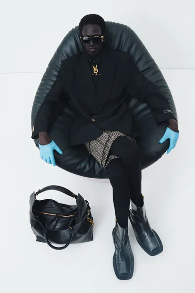 Look 15